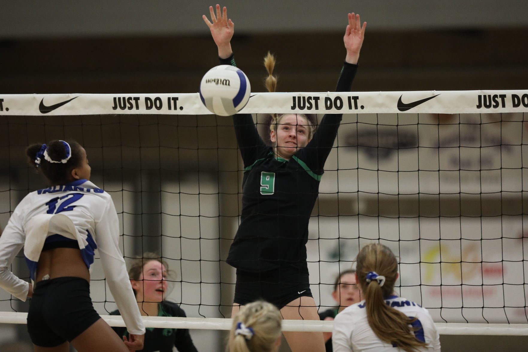 Sweet Home vs. Valley Catholic Volleyball Championship